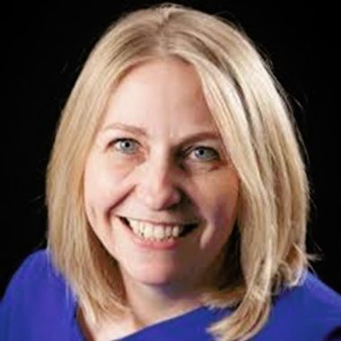 Dr Daniele Bryden