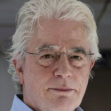 Professor Jan Bakker